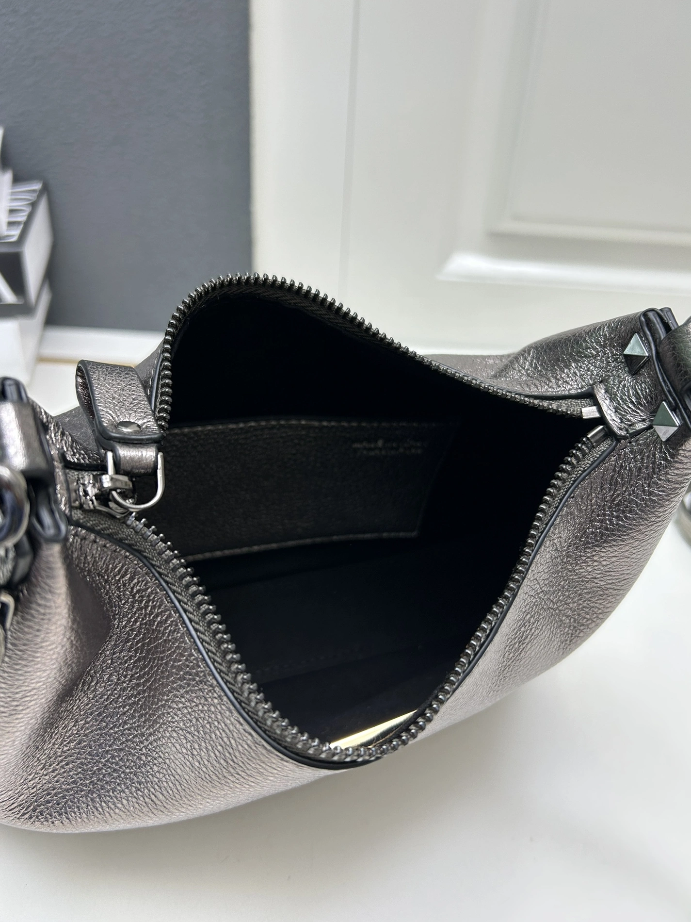 Valentino AAA Quality Shoulder Bags For Women Comfortable 194