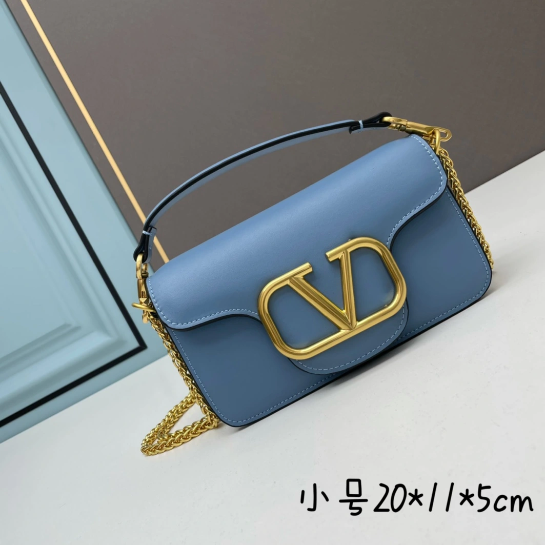 Valentino AAA Quality Shoulder Bags For Women Compact 5336