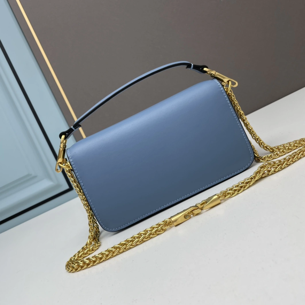 Valentino AAA Quality Shoulder Bags For Women Compact 5336