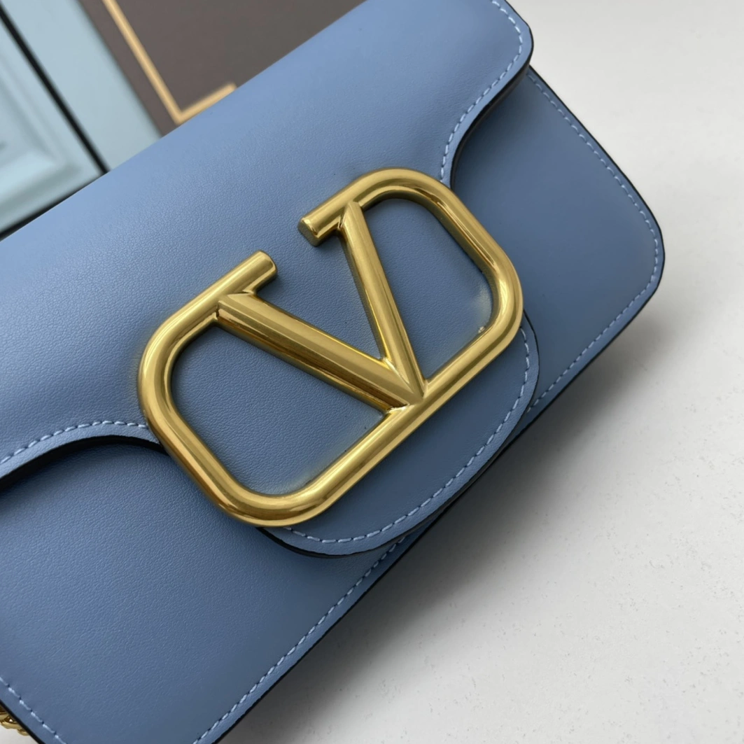 Valentino AAA Quality Shoulder Bags For Women Compact 5336