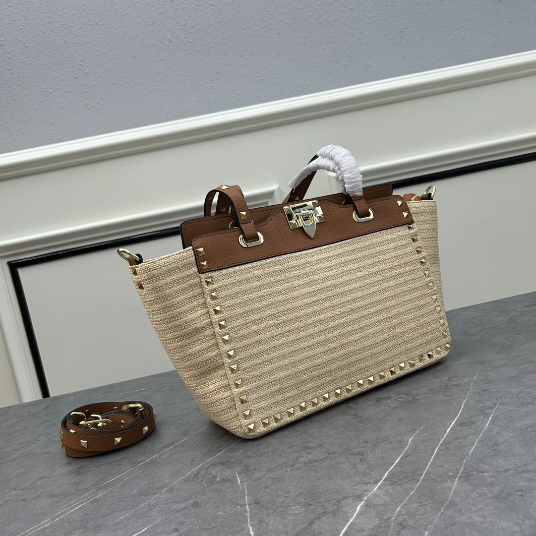 Valentino AAA Quality Shoulder Bags For Women Cozy 3143