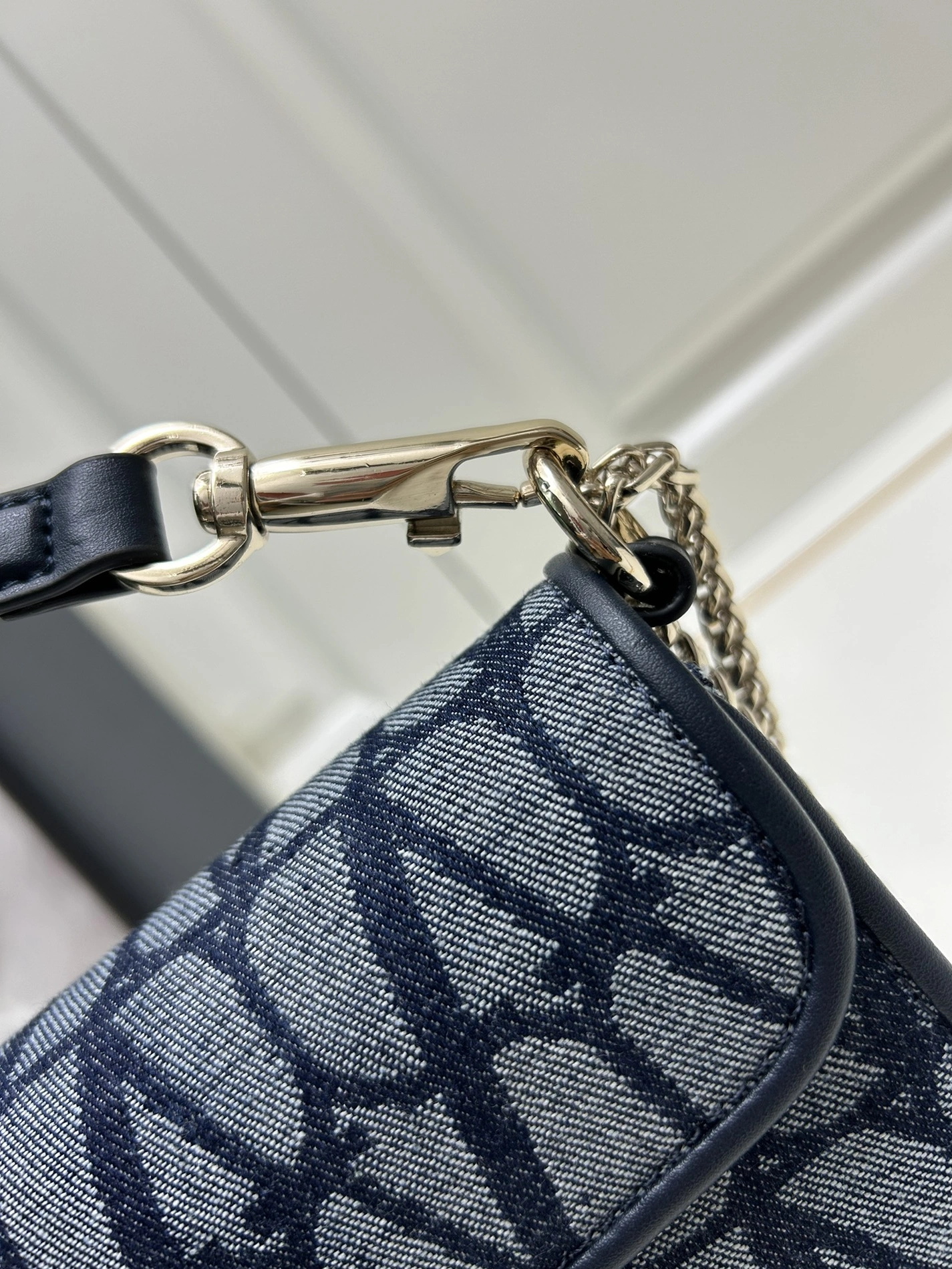 Valentino AAA Quality Shoulder Bags For Women Elegant 3967