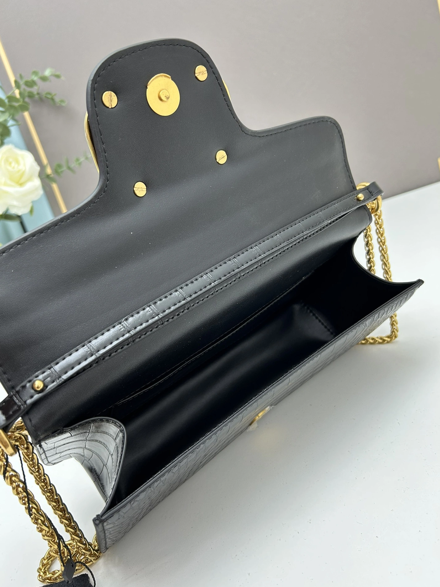 Valentino AAA Quality Shoulder Bags For Women EyeCatching 2953