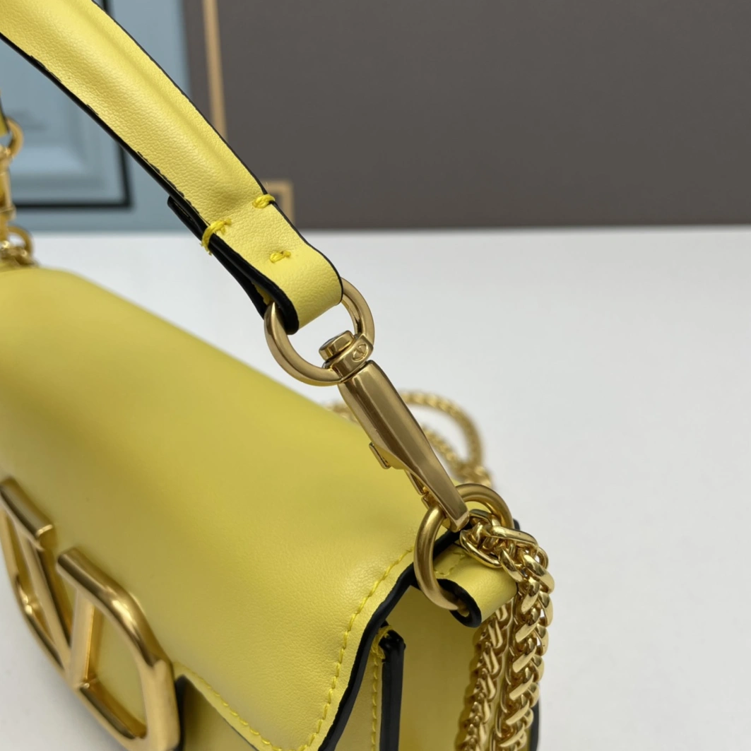 Valentino AAA Quality Shoulder Bags For Women Fashionable 1086