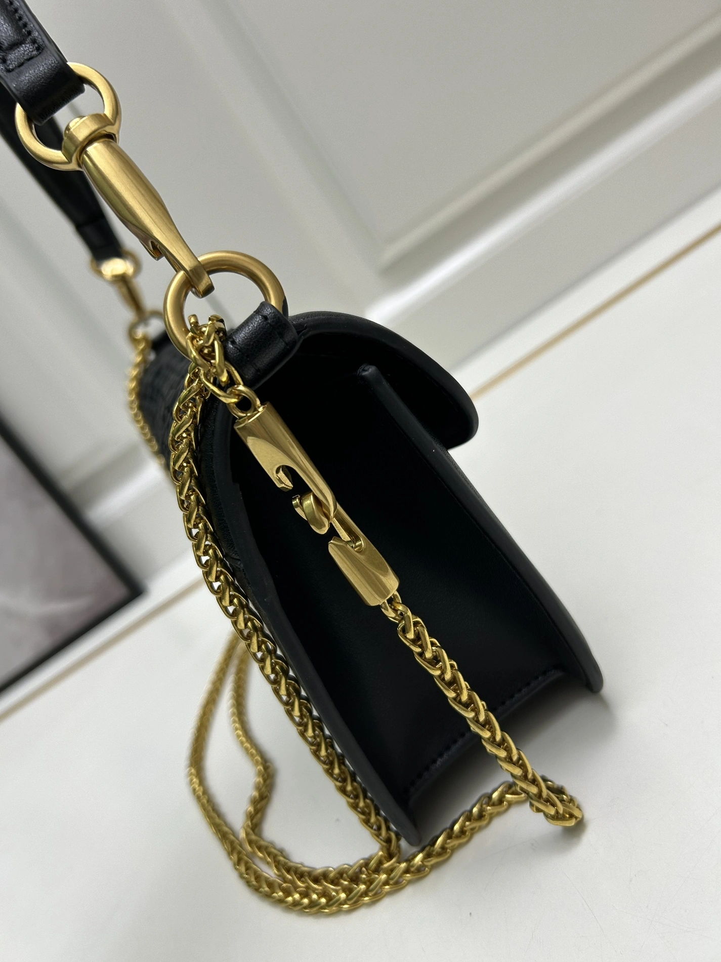 Valentino AAA Quality Shoulder Bags For Women Fashionable 3639