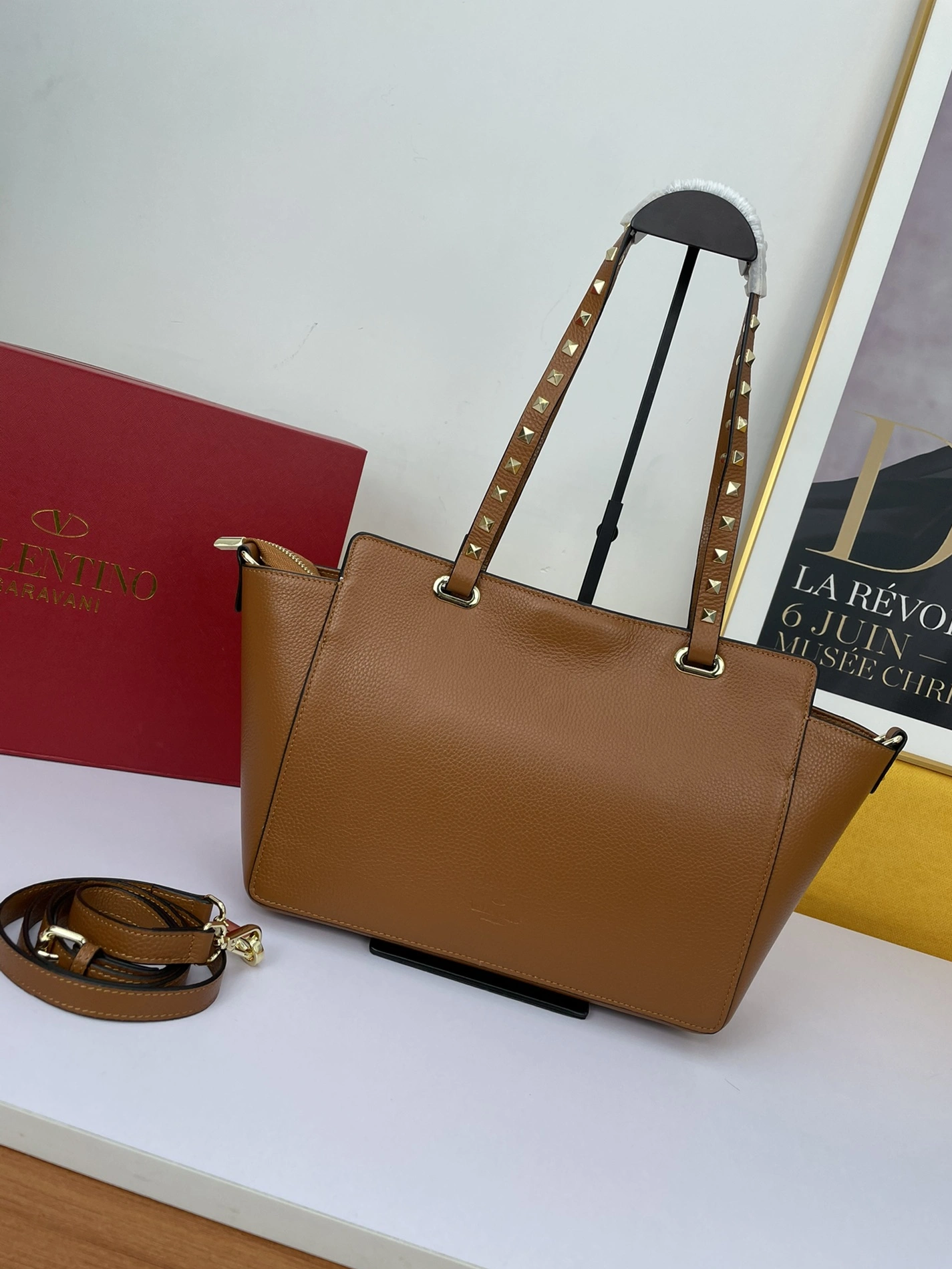 Valentino AAA Quality Shoulder Bags For Women Fashionable 4923