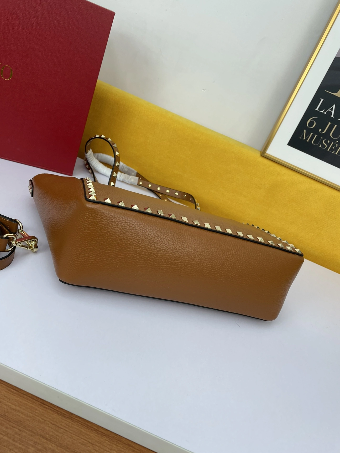 Valentino AAA Quality Shoulder Bags For Women Fashionable 4923