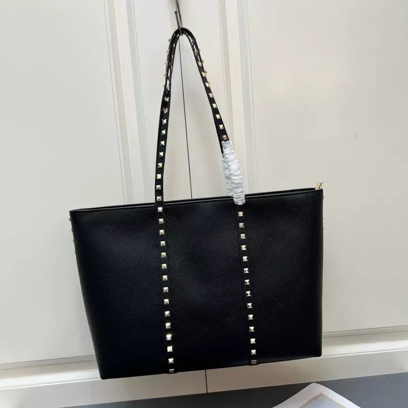 Valentino AAA Quality Shoulder Bags For Women GoodFit 5229
