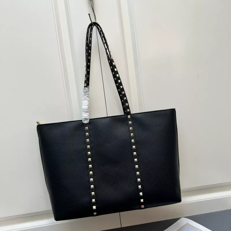 Valentino AAA Quality Shoulder Bags For Women GoodFit 5229