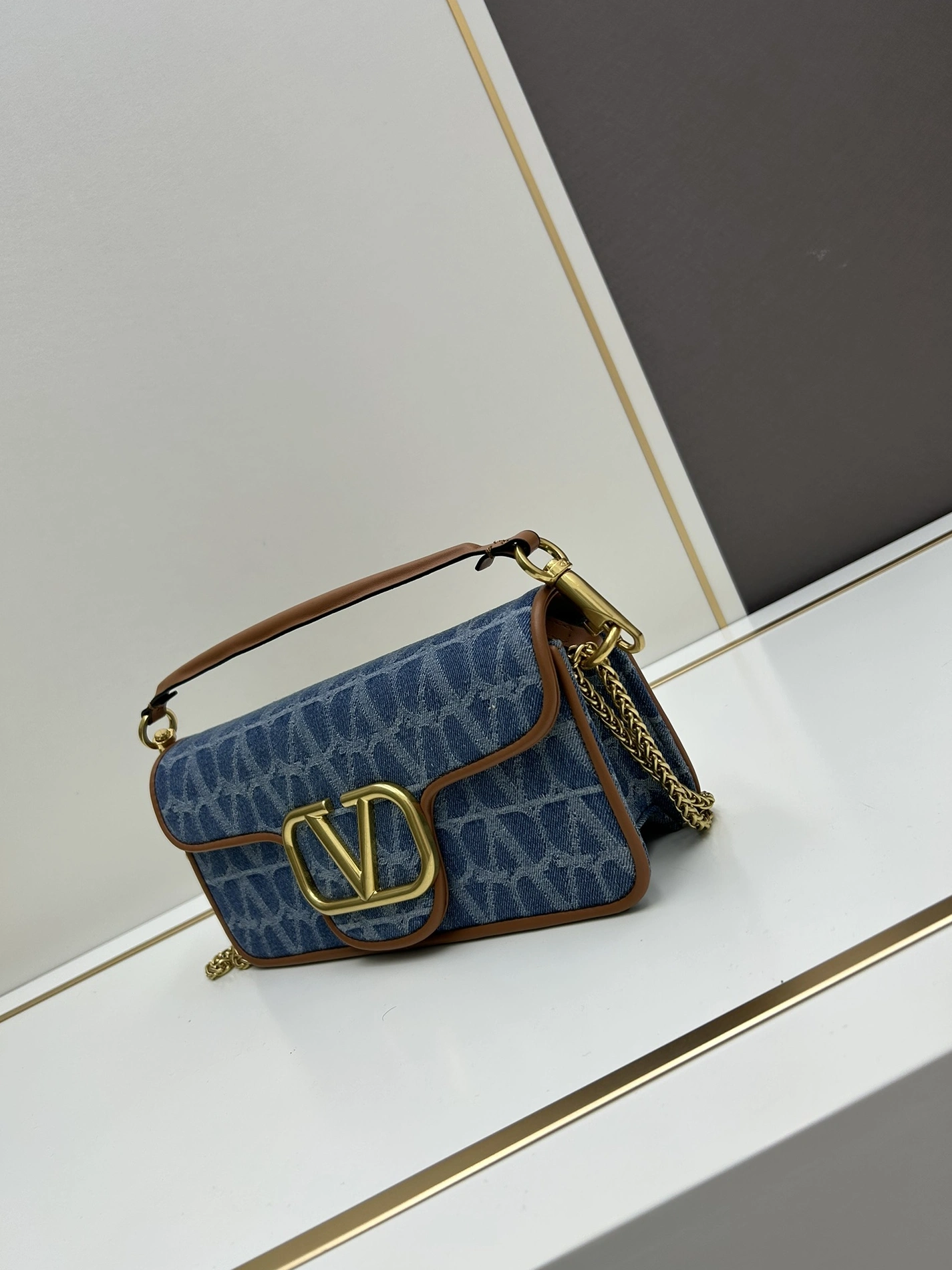 Valentino AAA Quality Shoulder Bags For Women HighQuality 5339