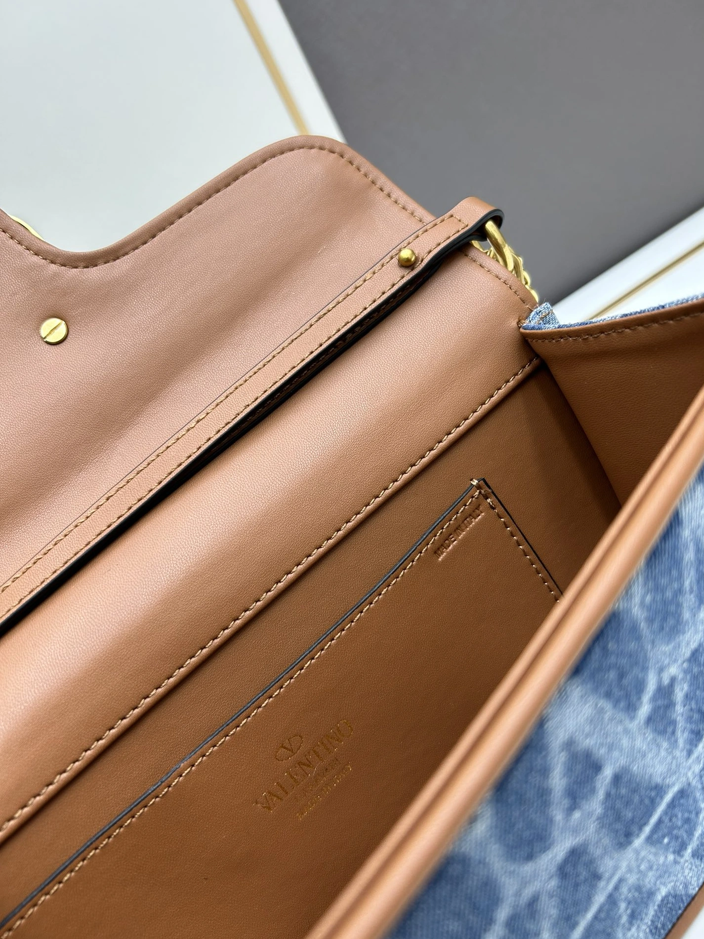 Valentino AAA Quality Shoulder Bags For Women HighQuality 5339