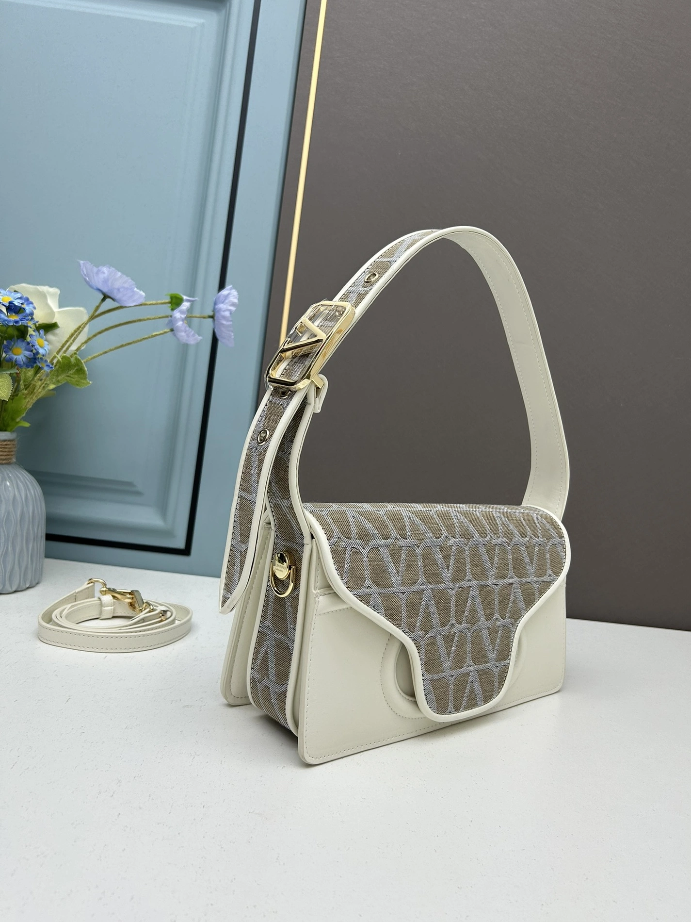 Valentino AAA Quality Shoulder Bags For Women Minimalist 5778