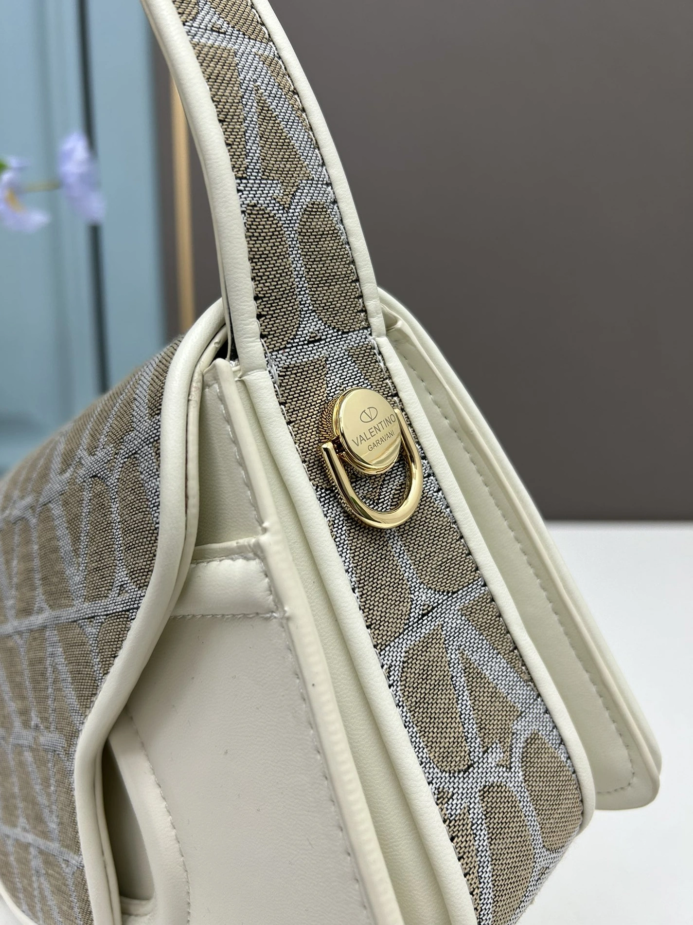 Valentino AAA Quality Shoulder Bags For Women Minimalist 5778