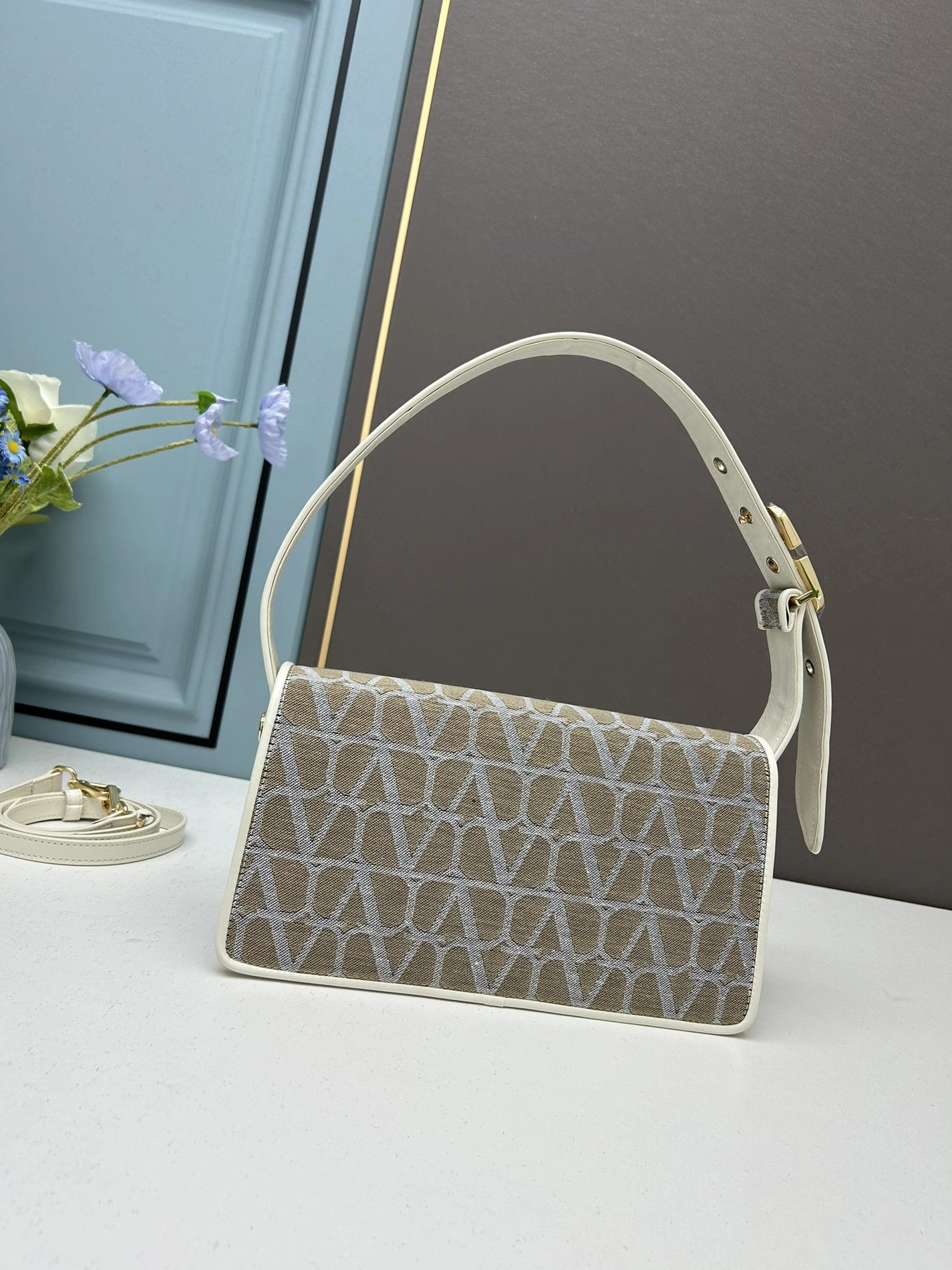 Valentino AAA Quality Shoulder Bags For Women Minimalist 5778