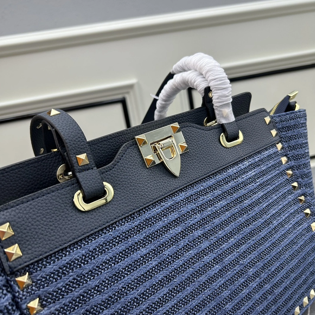 Valentino AAA Quality Shoulder Bags For Women Modern 1888