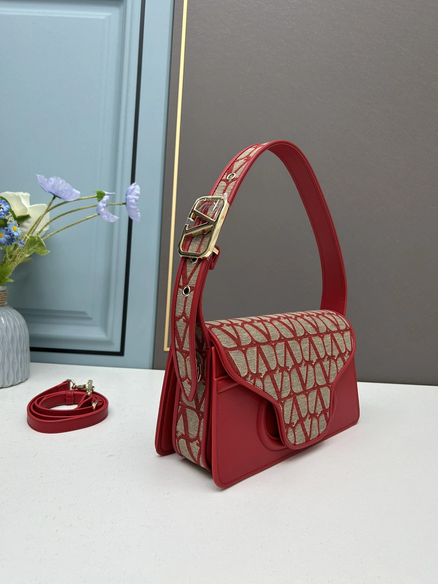 Valentino AAA Quality Shoulder Bags For Women Practical 3436