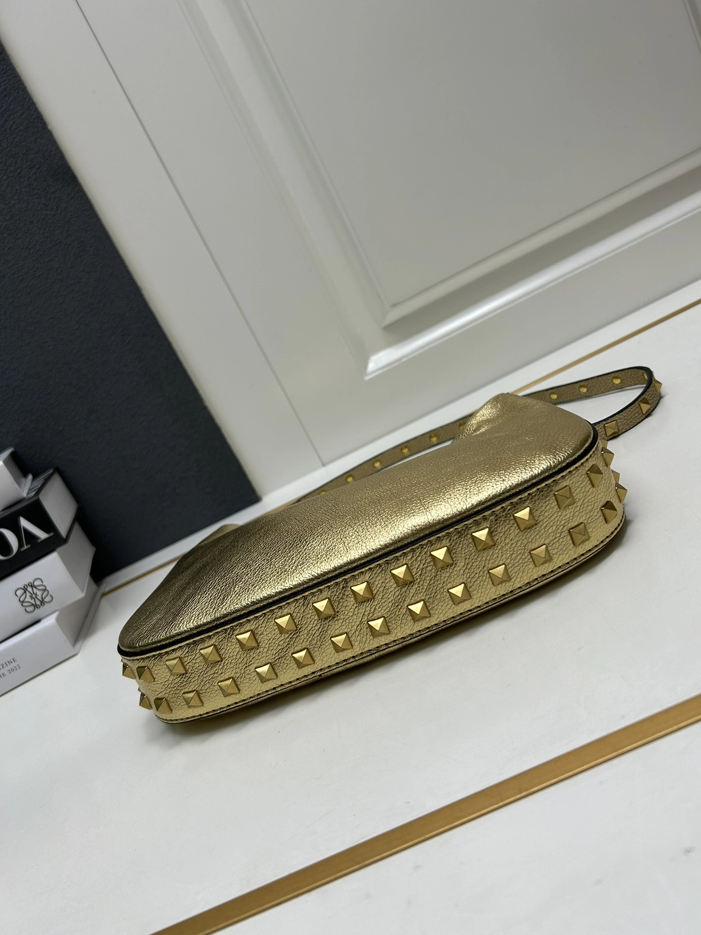 Valentino AAA Quality Shoulder Bags For Women Reliable 2204