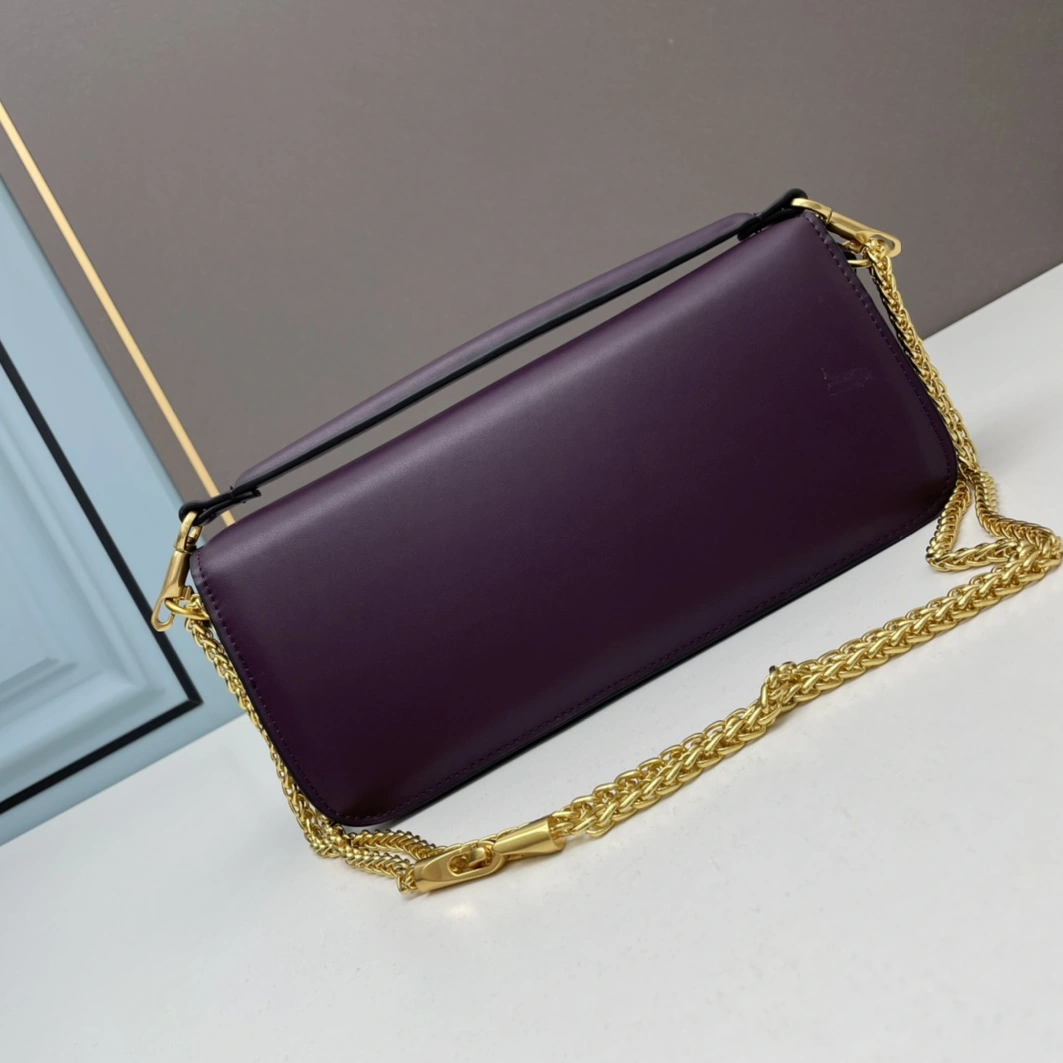 Valentino AAA Quality Shoulder Bags For Women Resilient 8022