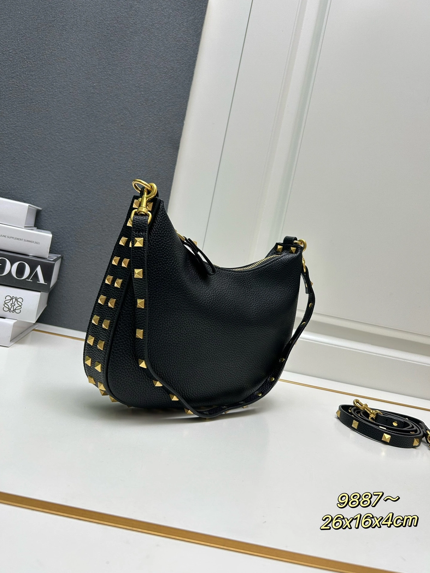 Valentino AAA Quality Shoulder Bags For Women Resilient 8085