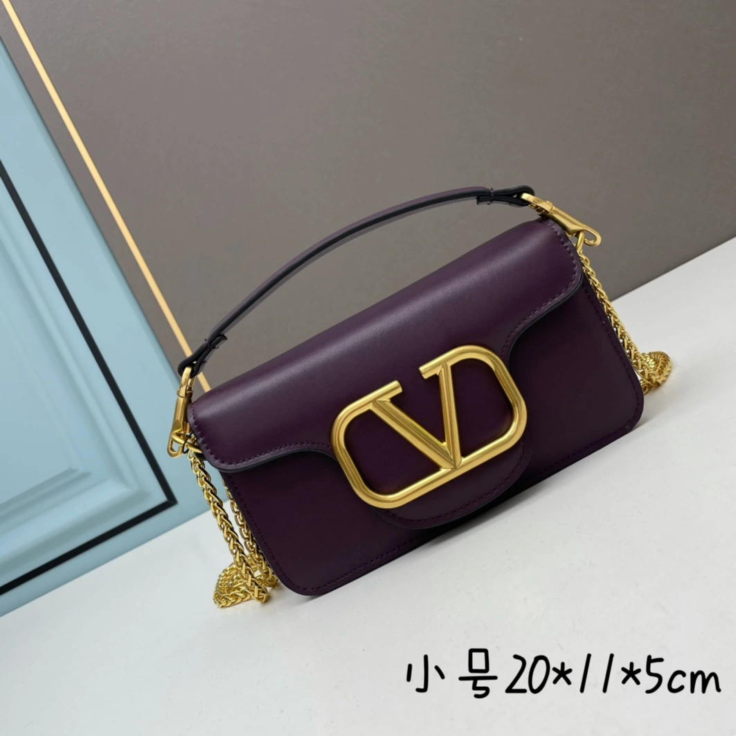 Valentino AAA Quality Shoulder Bags For Women Sleek 8041