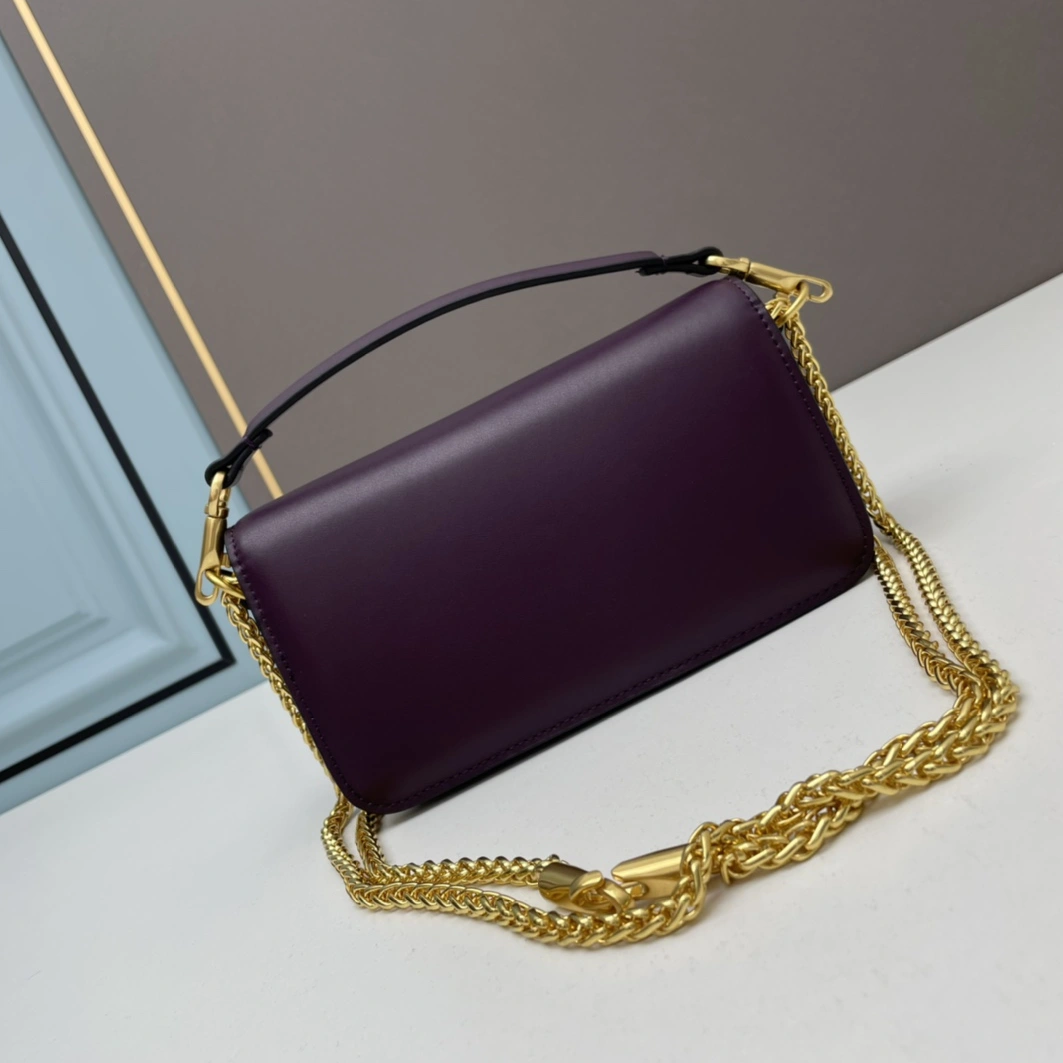 Valentino AAA Quality Shoulder Bags For Women Sleek 8041