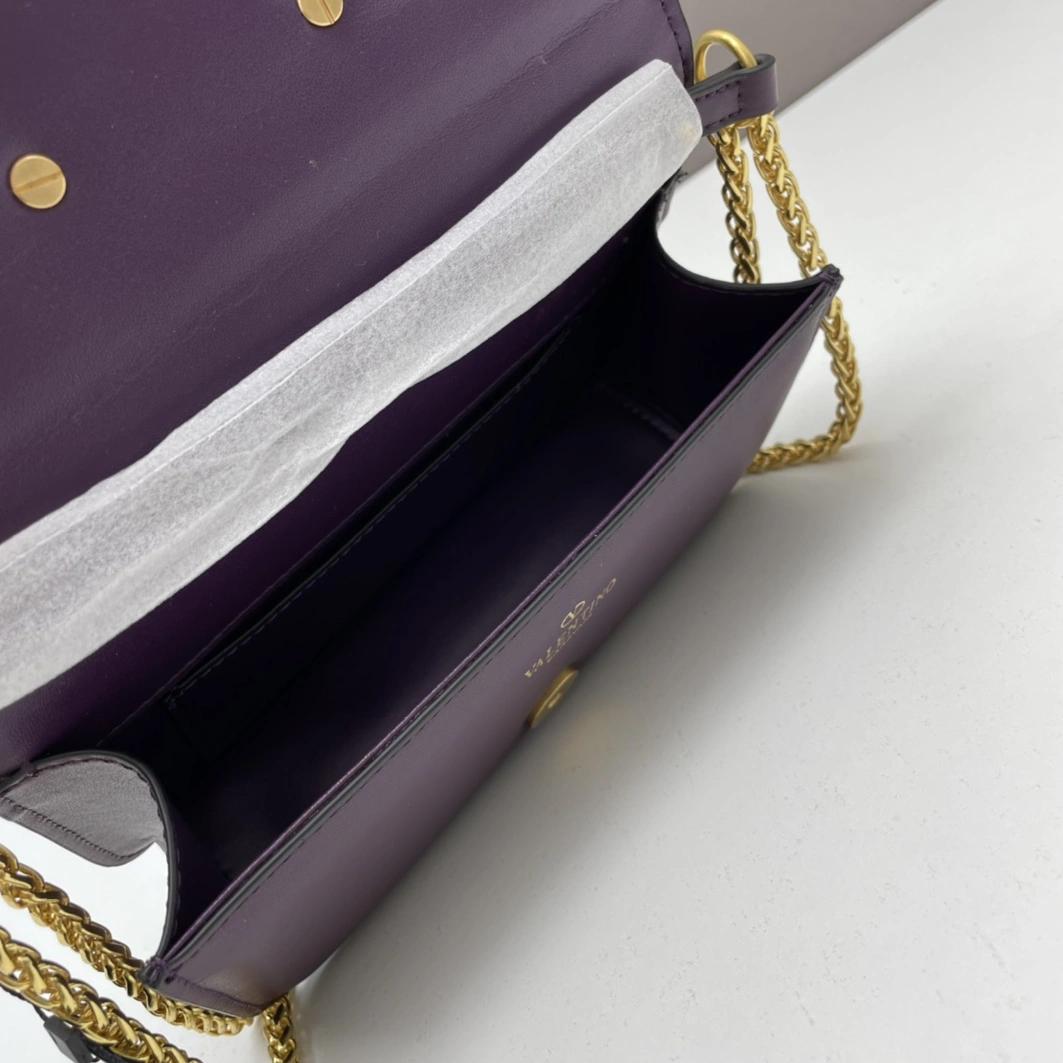 Valentino AAA Quality Shoulder Bags For Women Sleek 8041