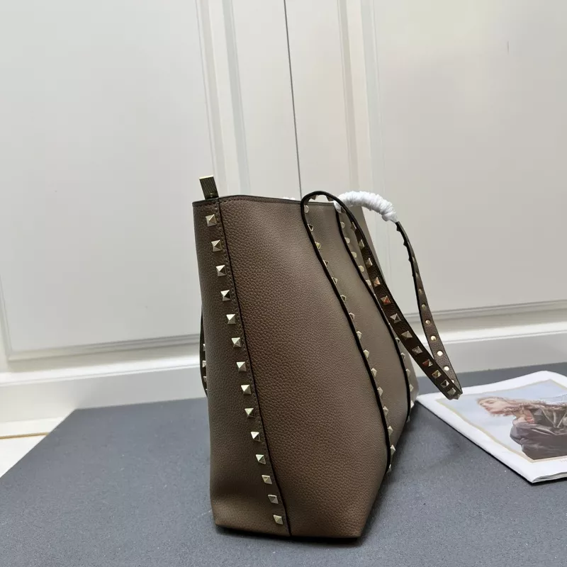 Valentino AAA Quality Shoulder Bags For Women SmartChoice 4529