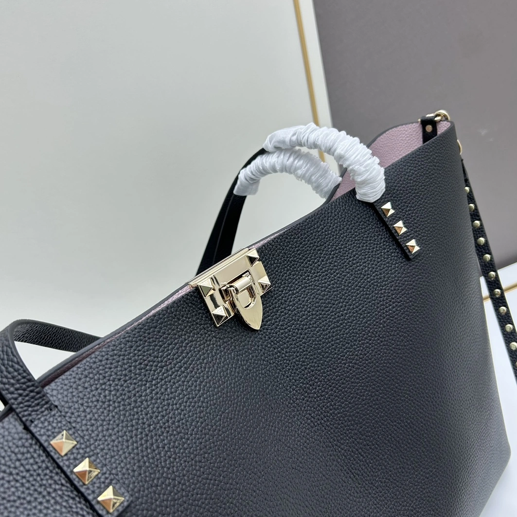 Valentino AAA Quality Shoulder Bags For Women StreetReady 293