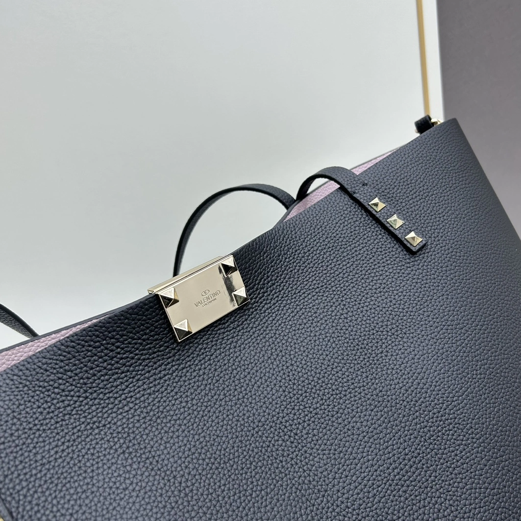 Valentino AAA Quality Shoulder Bags For Women StreetReady 293