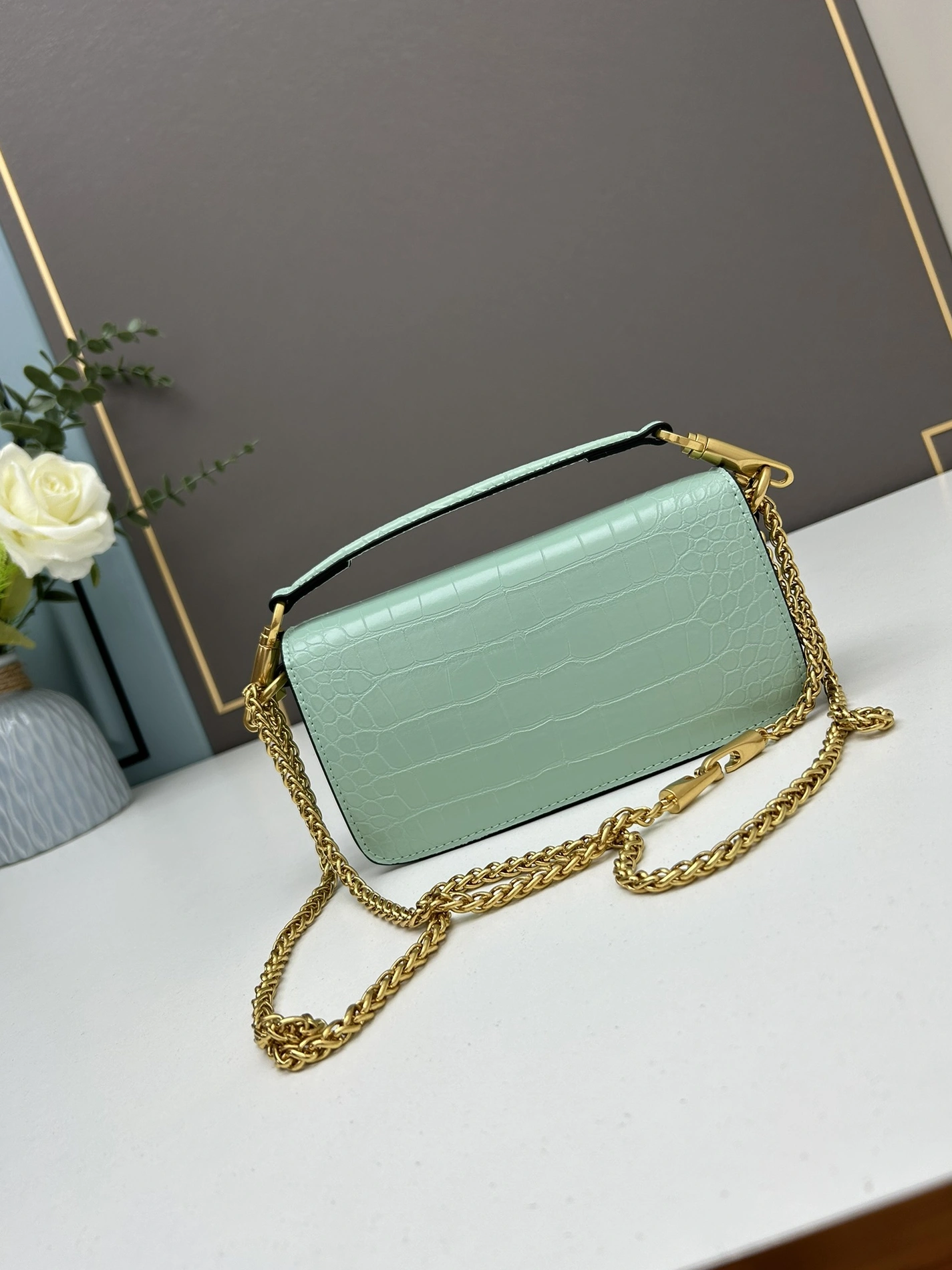 Valentino AAA Quality Shoulder Bags For Women StreetReady 3111