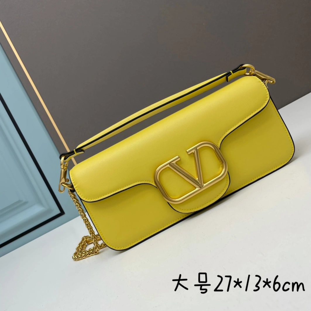 Valentino AAA Quality Shoulder Bags For Women StreetReady 7607