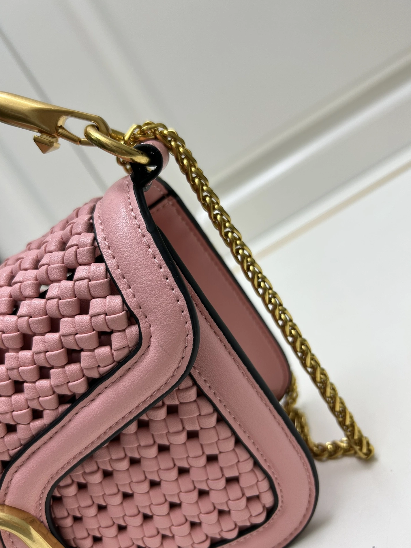 Valentino AAA Quality Shoulder Bags For Women Trendsetting 2802