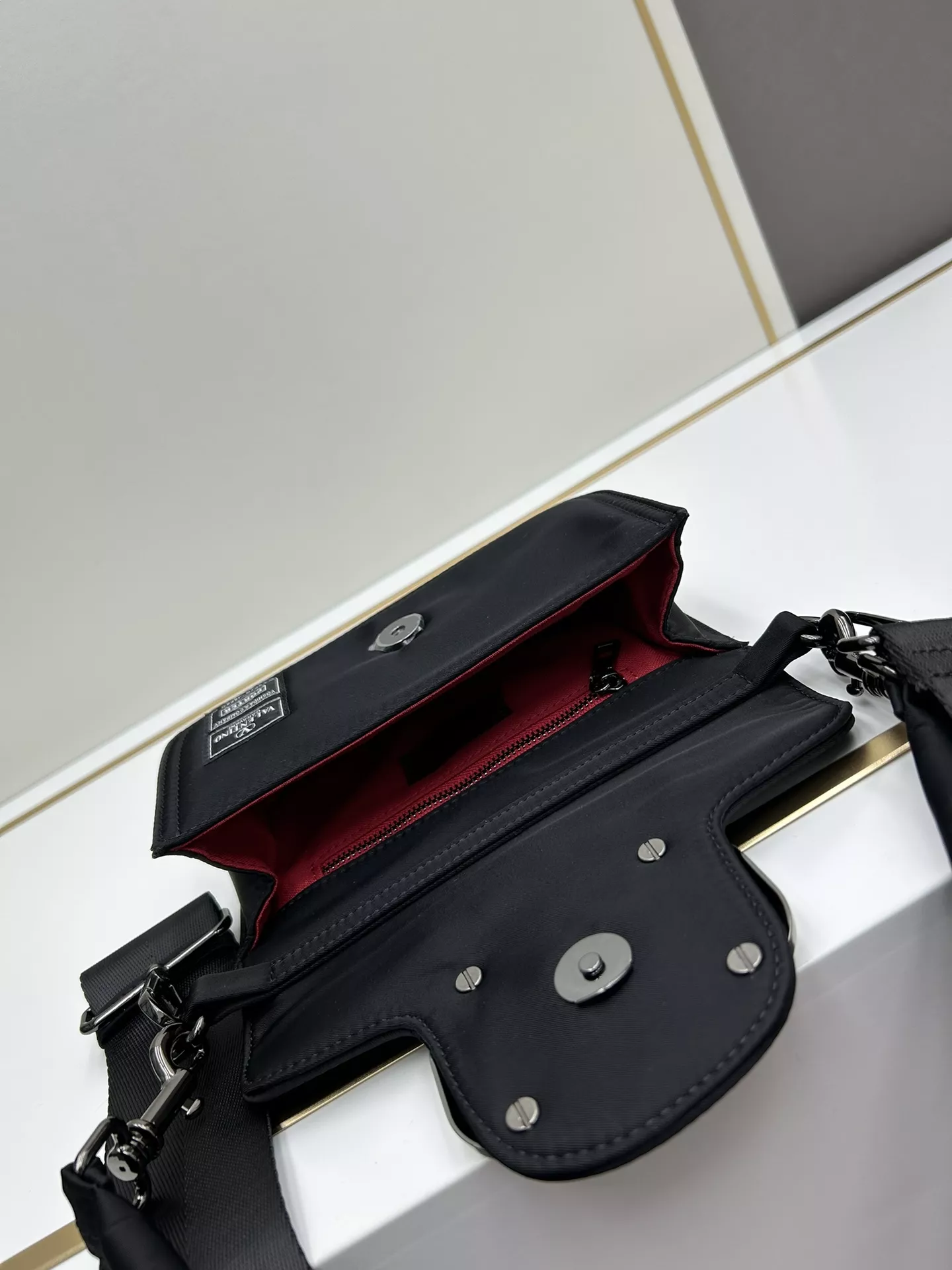 Valentino AAA Quality Shoulder Bags For Women Trendy 8094