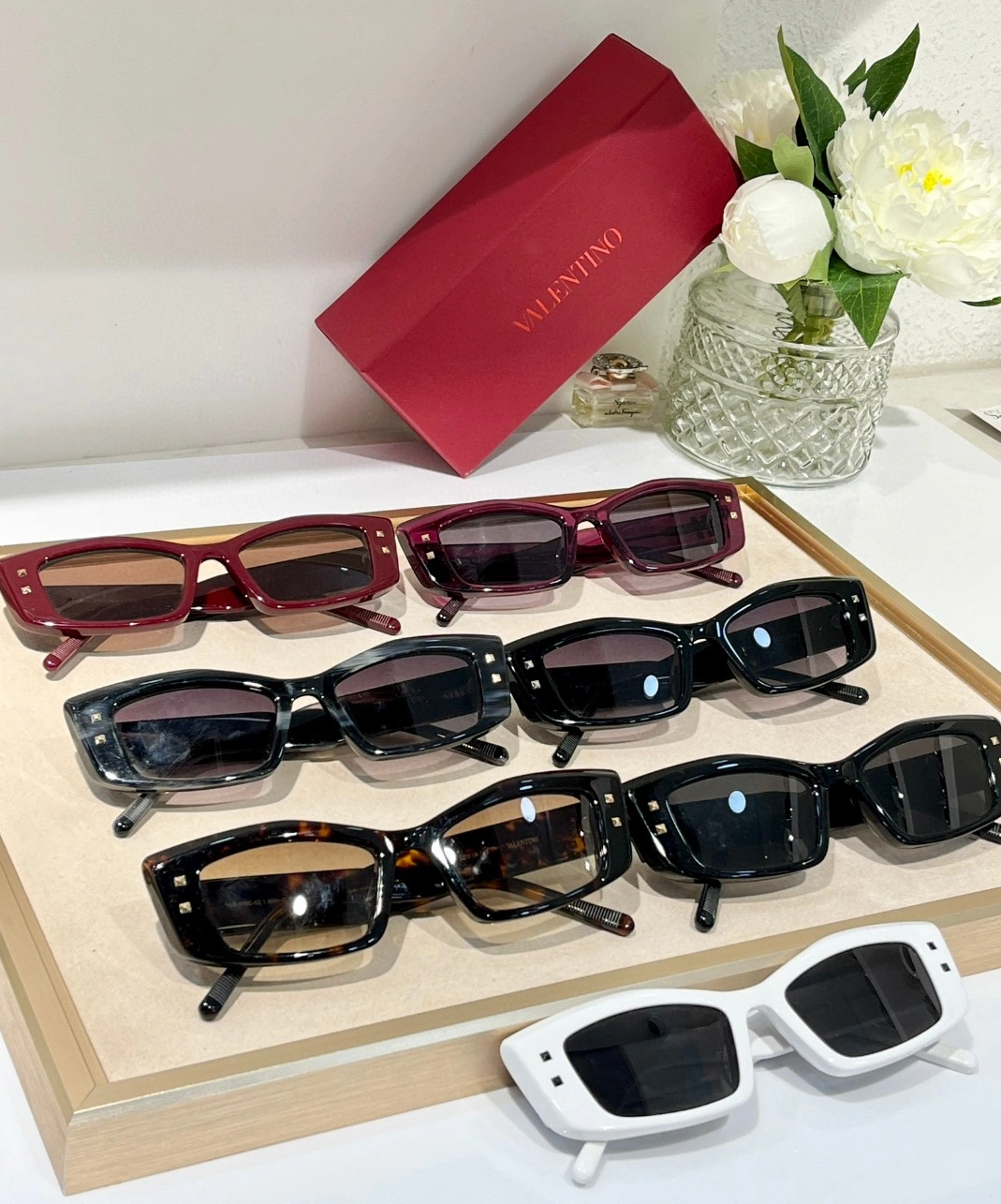 Valentino AAA Quality Sunglasses Comfortable 1703