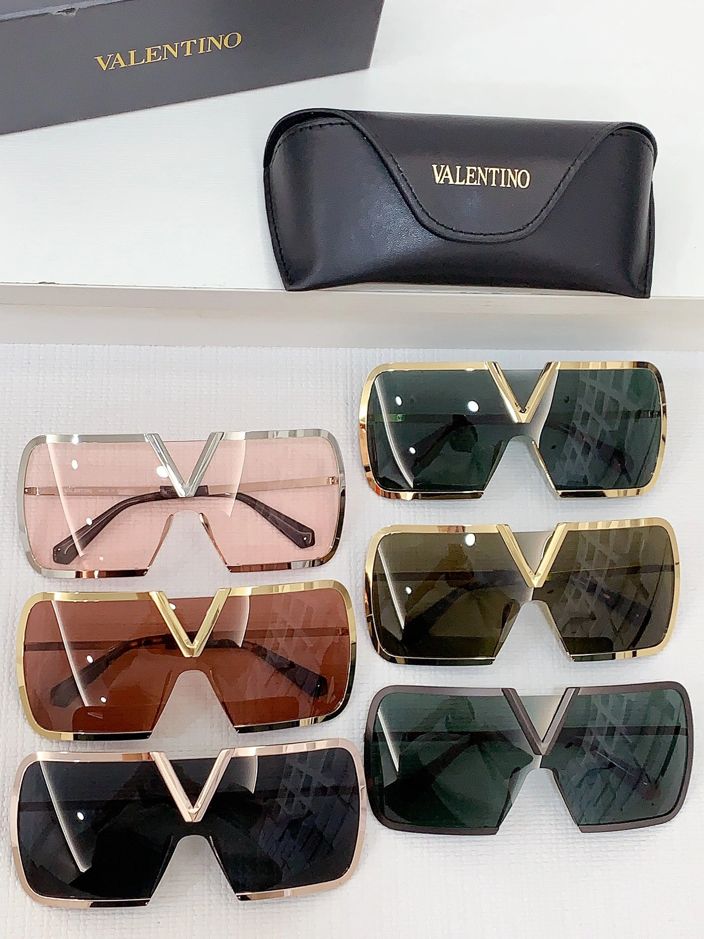 Valentino AAA Quality Sunglasses Durable 1307