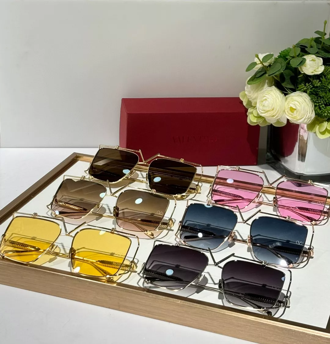 Valentino AAA Quality Sunglasses GoAnywhere 5612