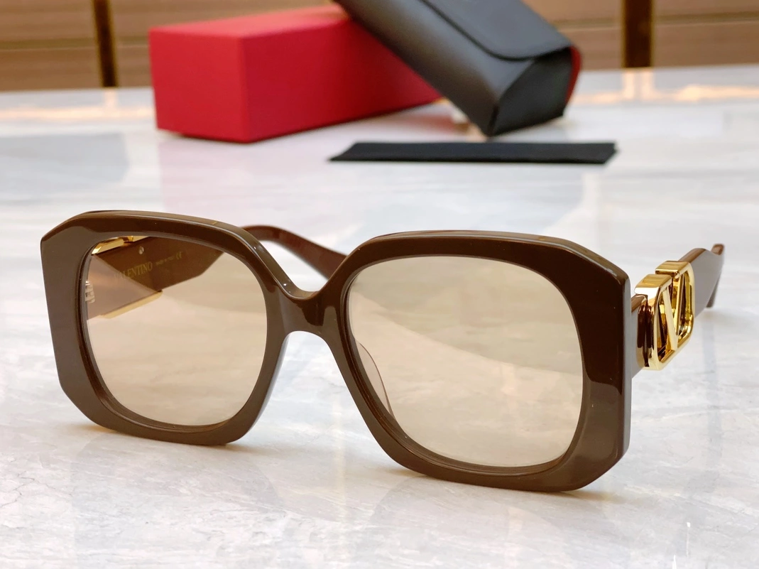 Valentino AAA Quality Sunglasses Lightweight 8036