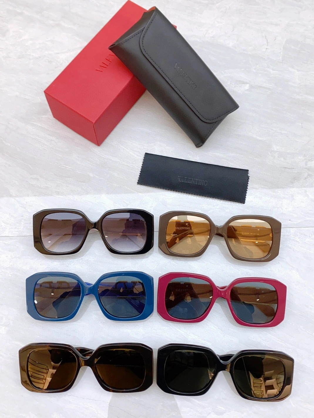 Valentino AAA Quality Sunglasses Lightweight 8036