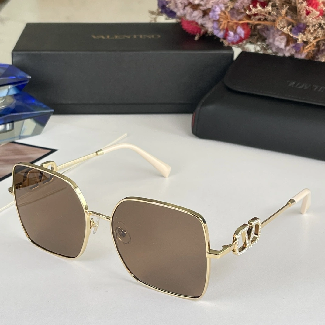 Valentino AAA Quality Sunglasses Minimalist 6422