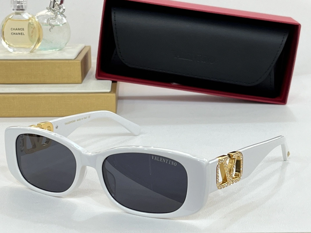 Valentino AAA Quality Sunglasses Trendsetting 5269