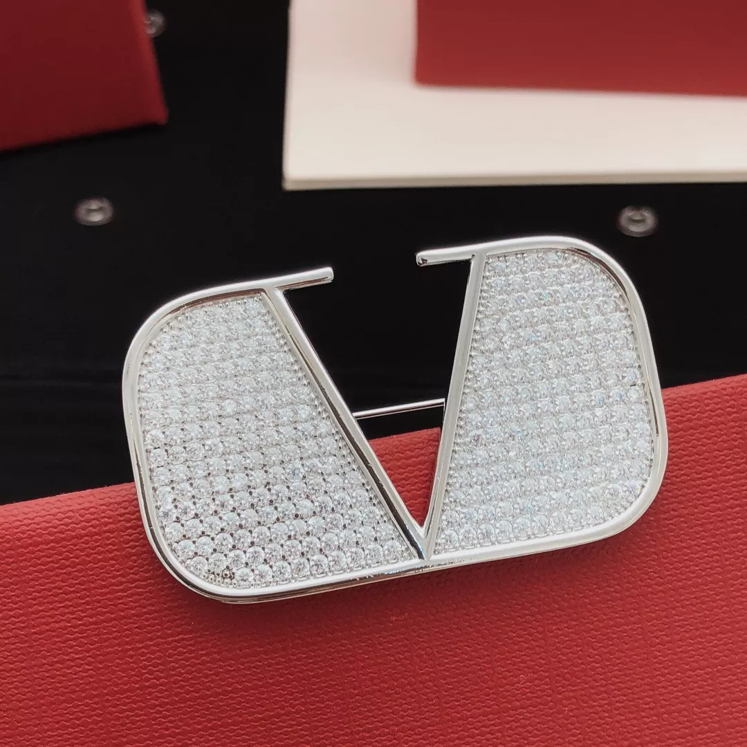 Valentino Brooches For Women Affordable 1132