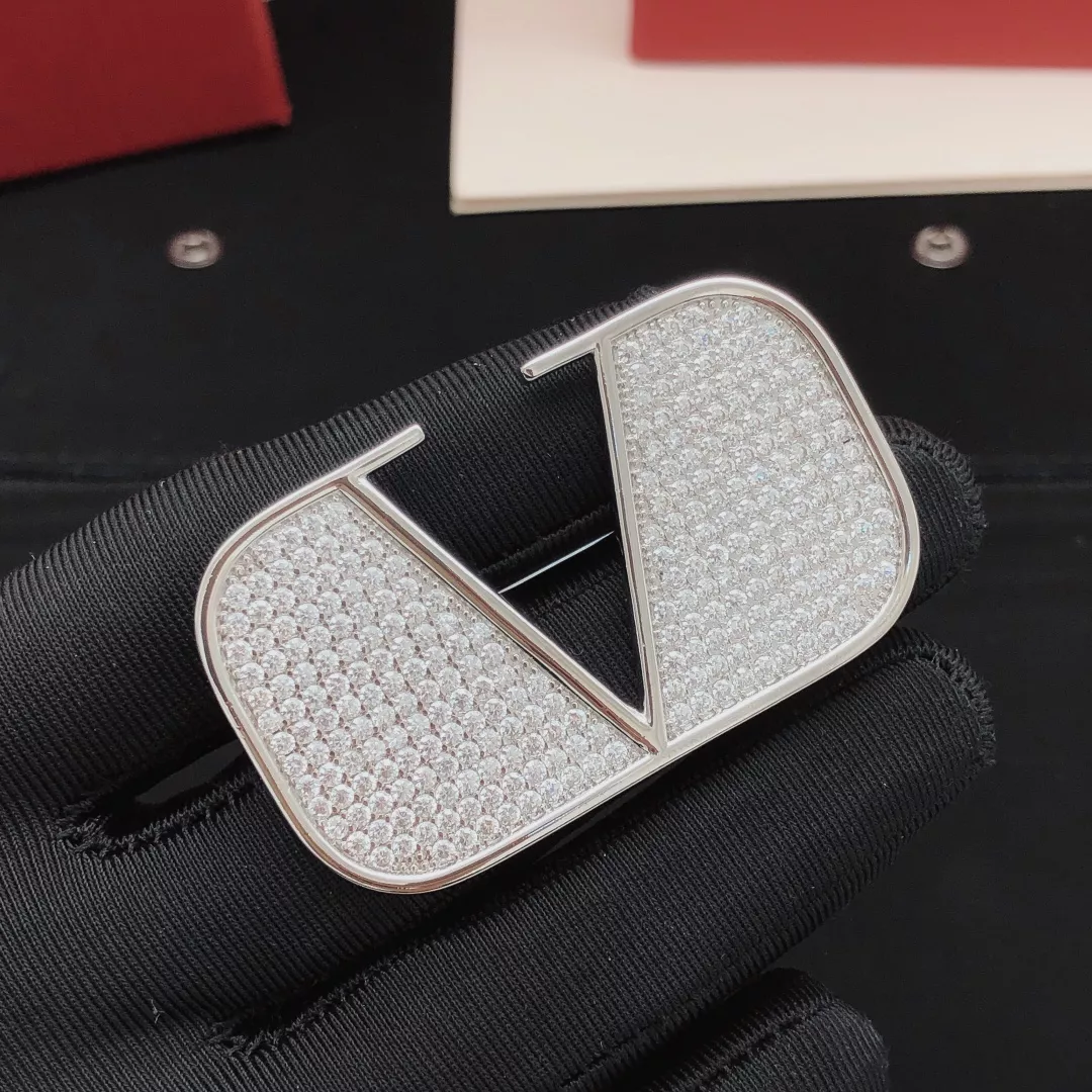 Valentino Brooches For Women Affordable 1132