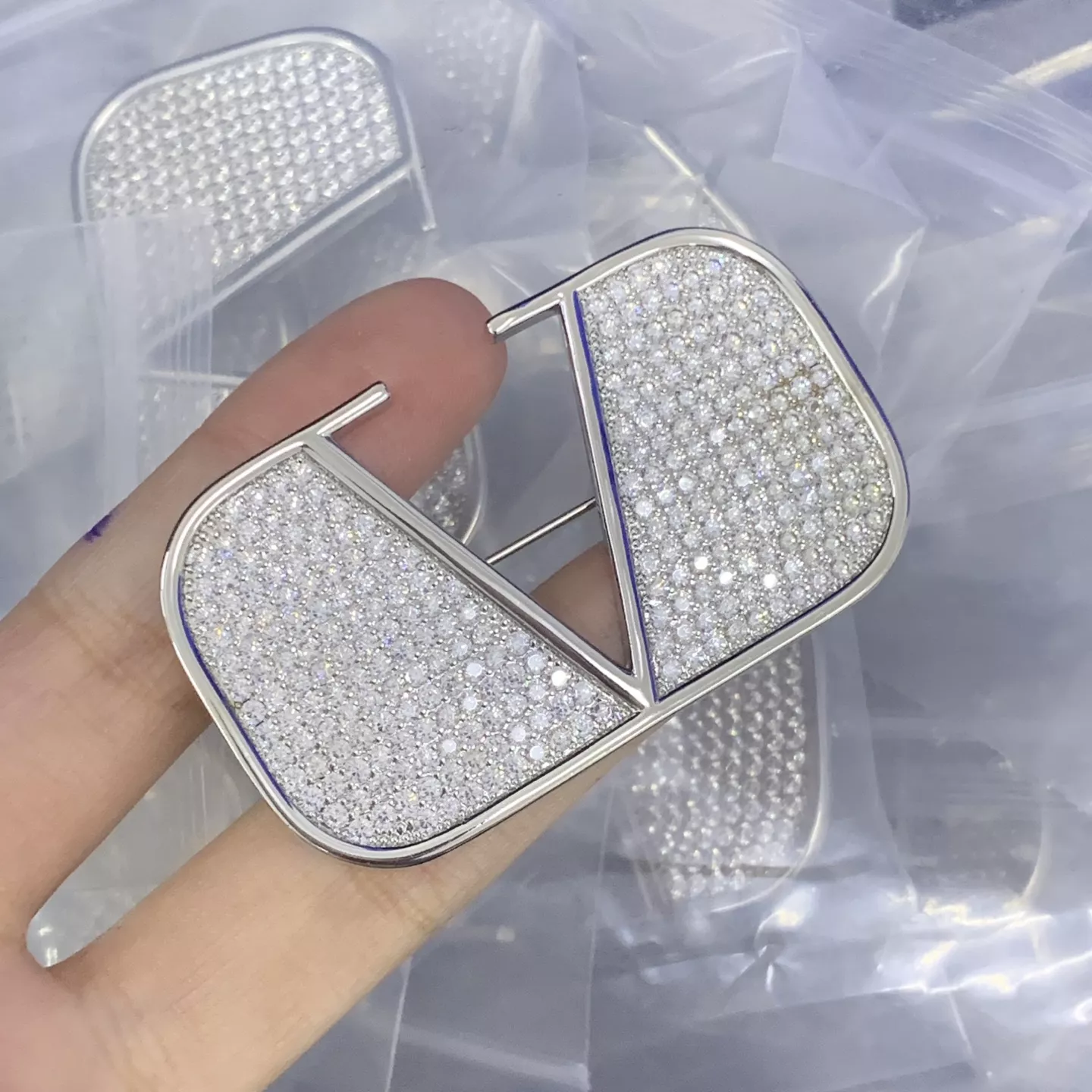 Valentino Brooches For Women Unique 8489