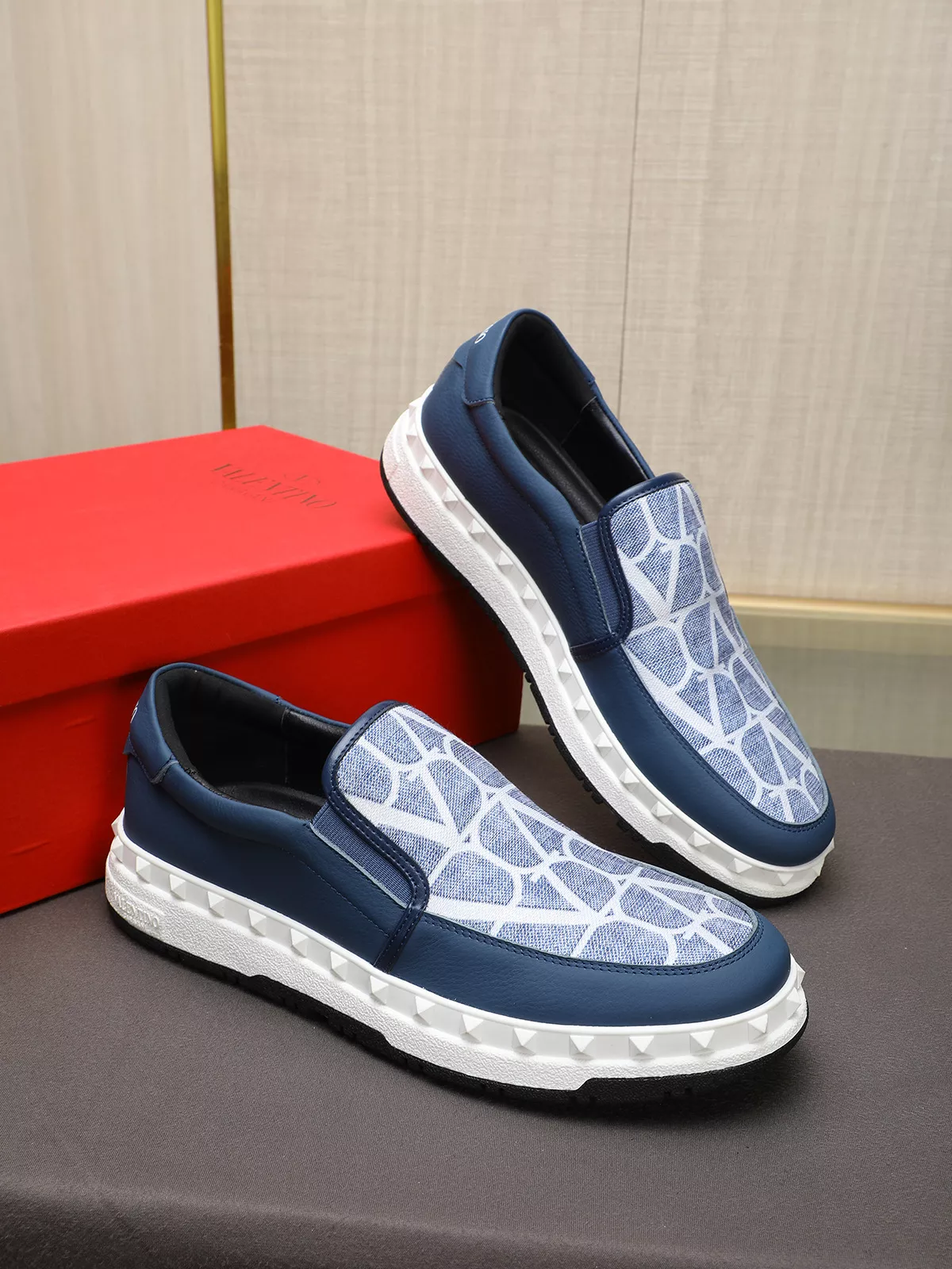 Valentino Casual Shoes For Men Bold 5709