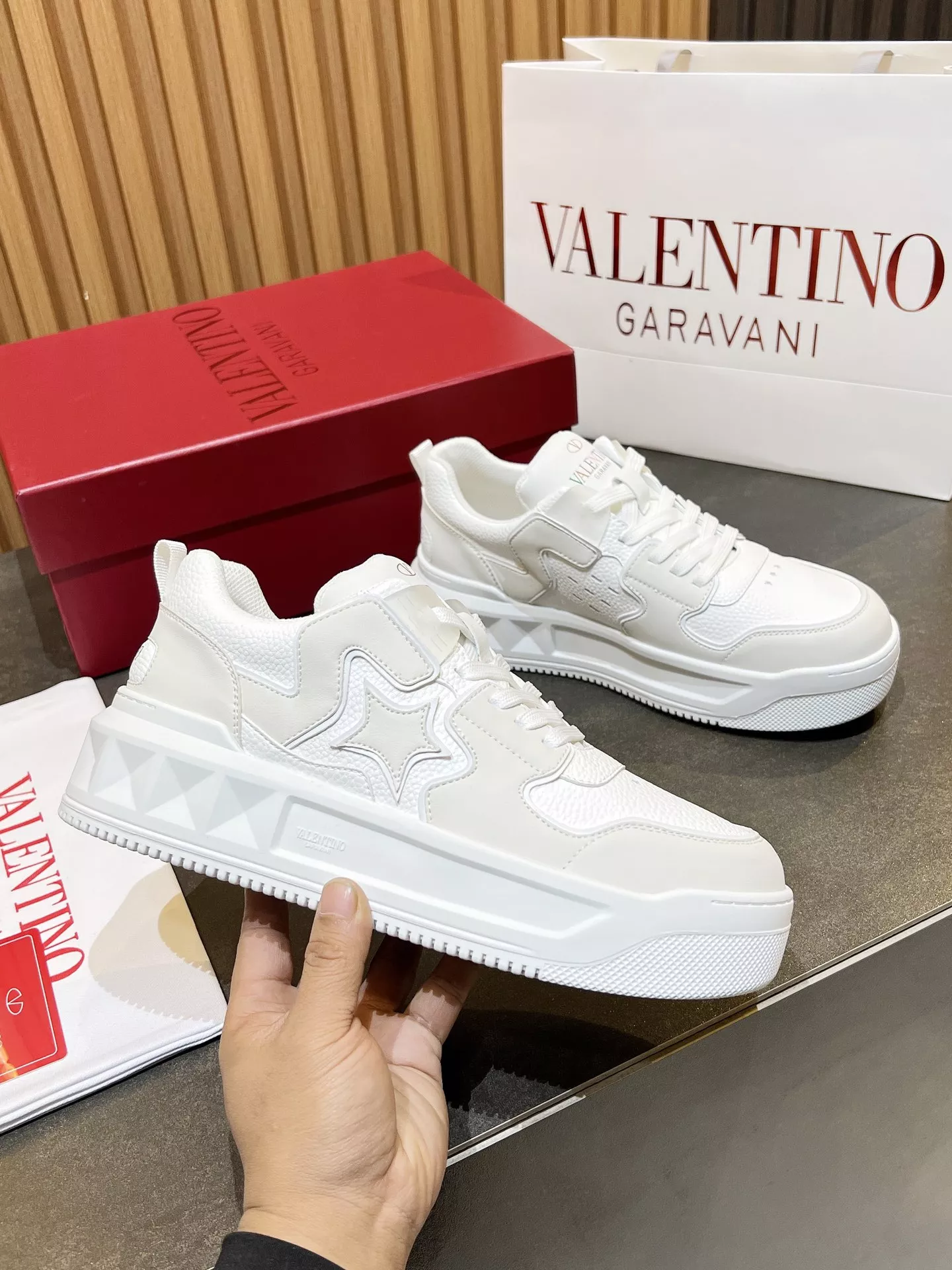 Valentino Casual Shoes For Men Classic 1433