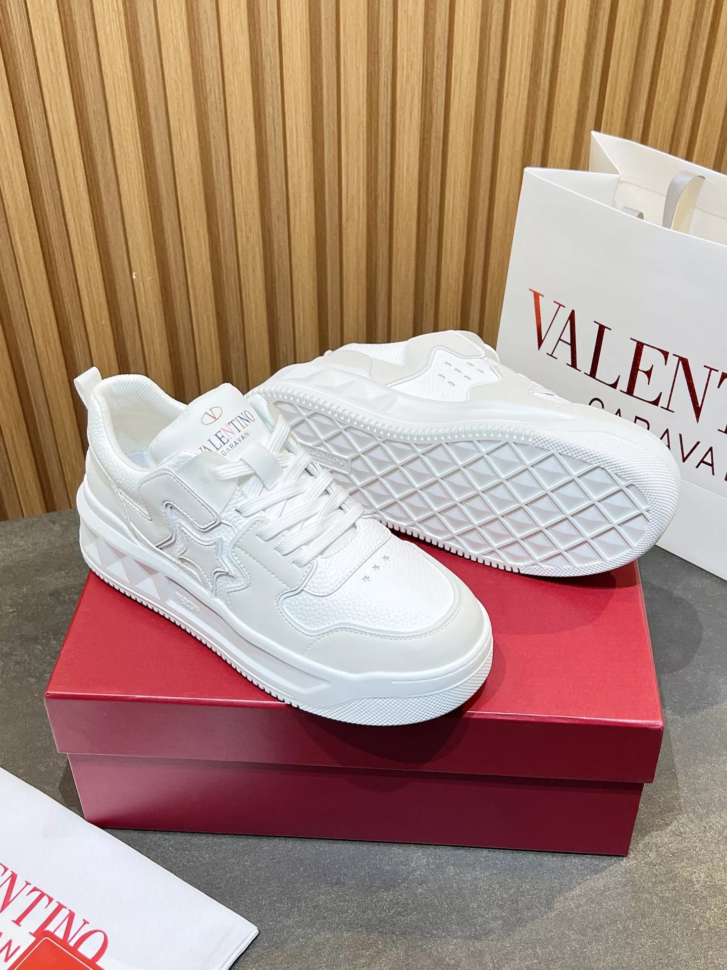 Valentino Casual Shoes For Men Classic 1433