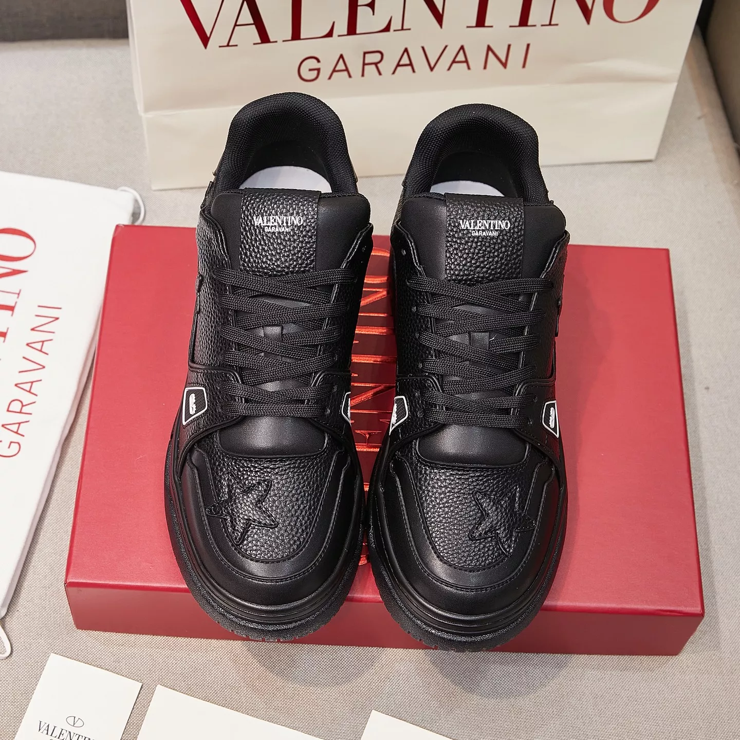 Valentino Casual Shoes For Men Durable 7007
