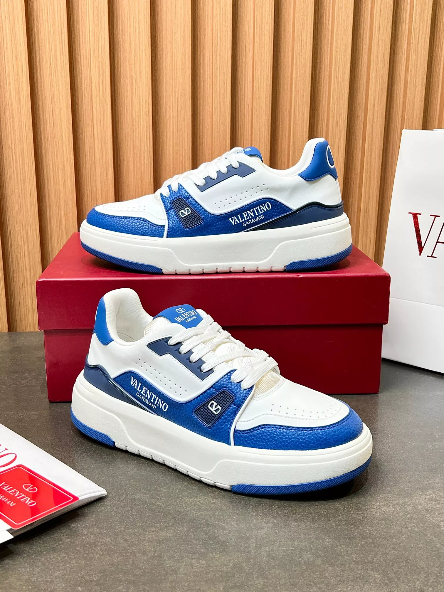 Valentino Casual Shoes For Men Elegant 8014