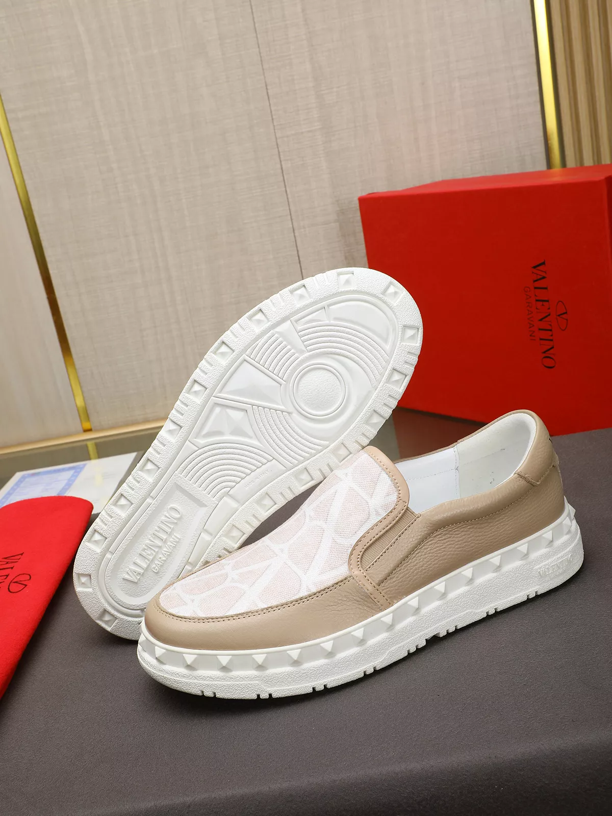 Valentino Casual Shoes For Men ModernLook 6522