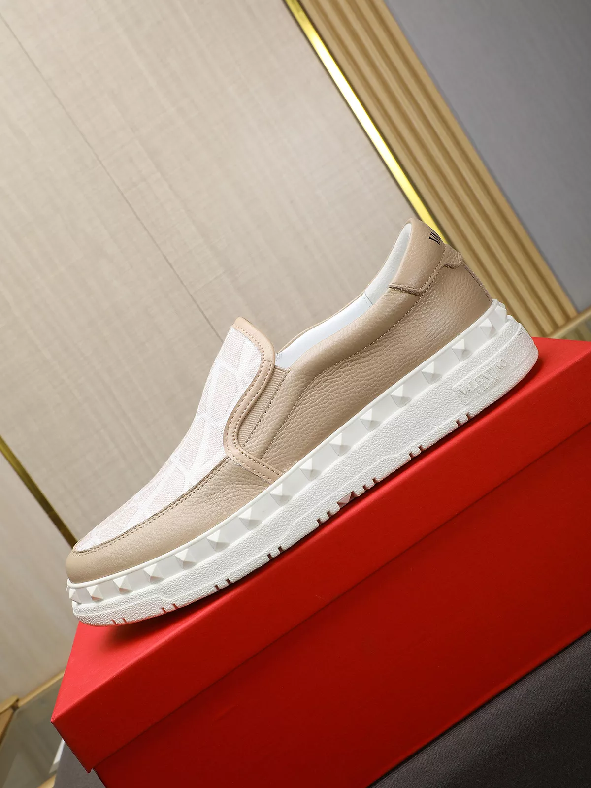 Valentino Casual Shoes For Men ModernLook 6522
